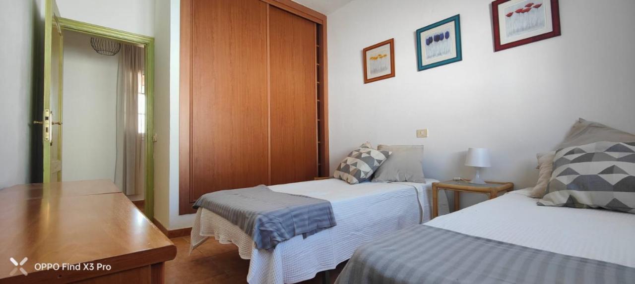 4 Family Home With Pool, Fuerteventura-Gran Tarajal Juan Gopar Exteriör bild